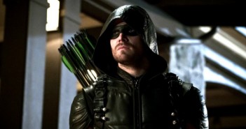 Arrow – Outros personagens terão flashbacks na sexta temporada!