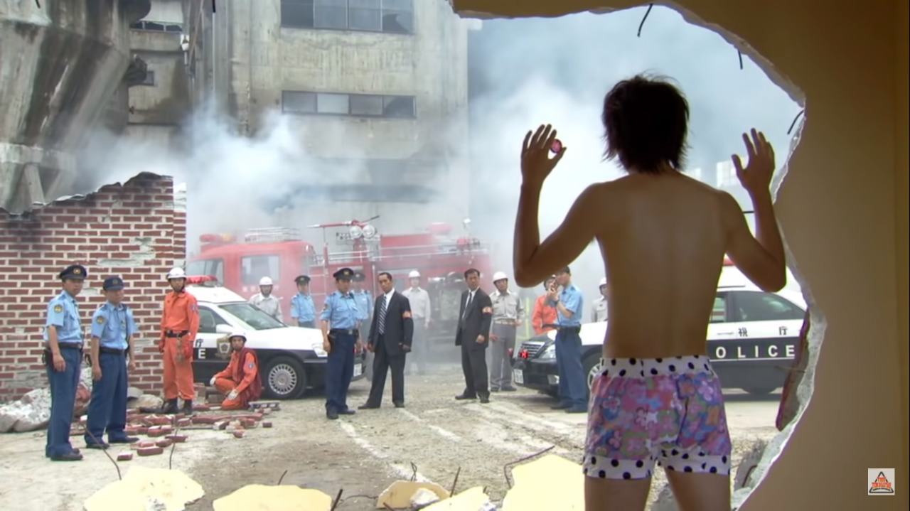 Kamen Rider OOO Análise Eiji envergonhado